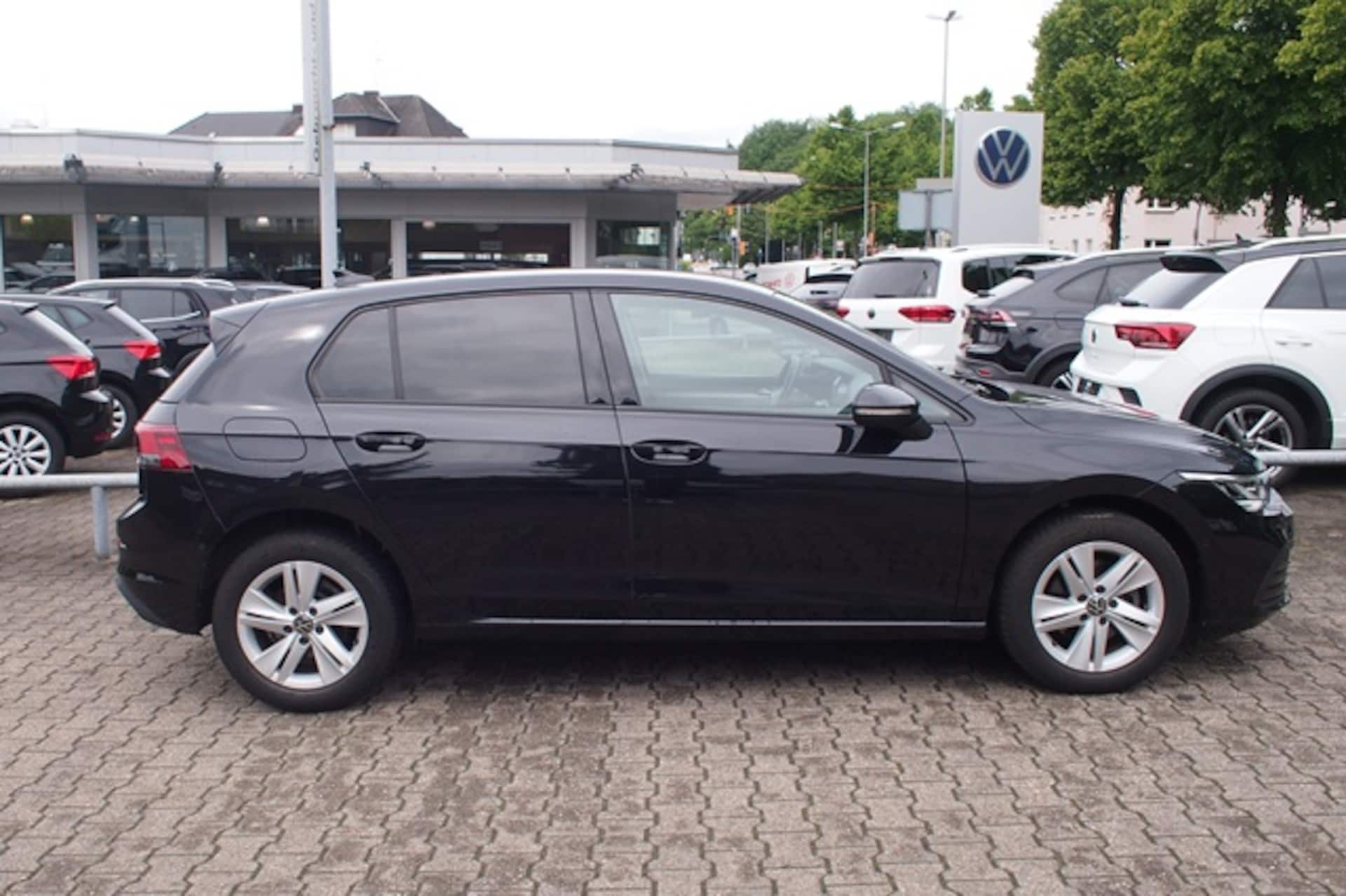 Volkswagen Golf Life