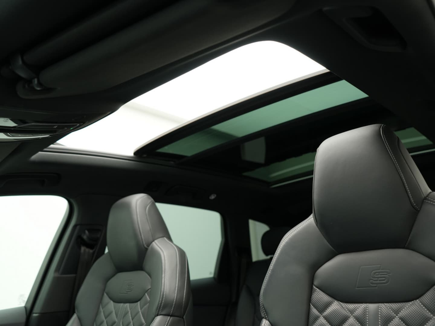 Bild über Audi Q7 competition plus 50 TDI quattro tiptronic - für weitere Informationen kontaktieren Sie den Audi Partner