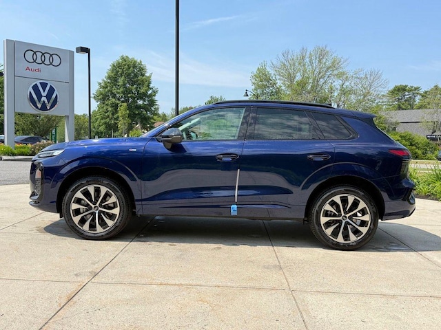 2026 Audi Q3 Base - Photo 6