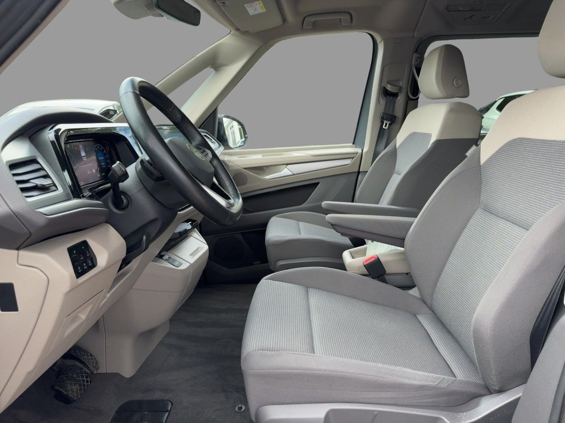 Volkswagen Multivan Basis-Modell