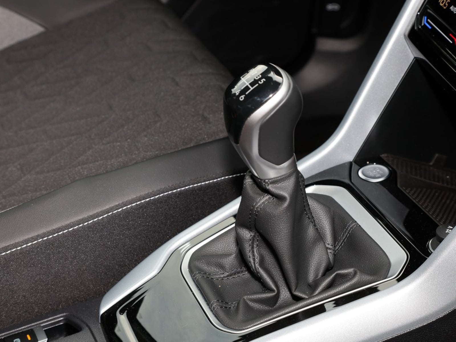 Volkswagen T-Roc – Bild 12