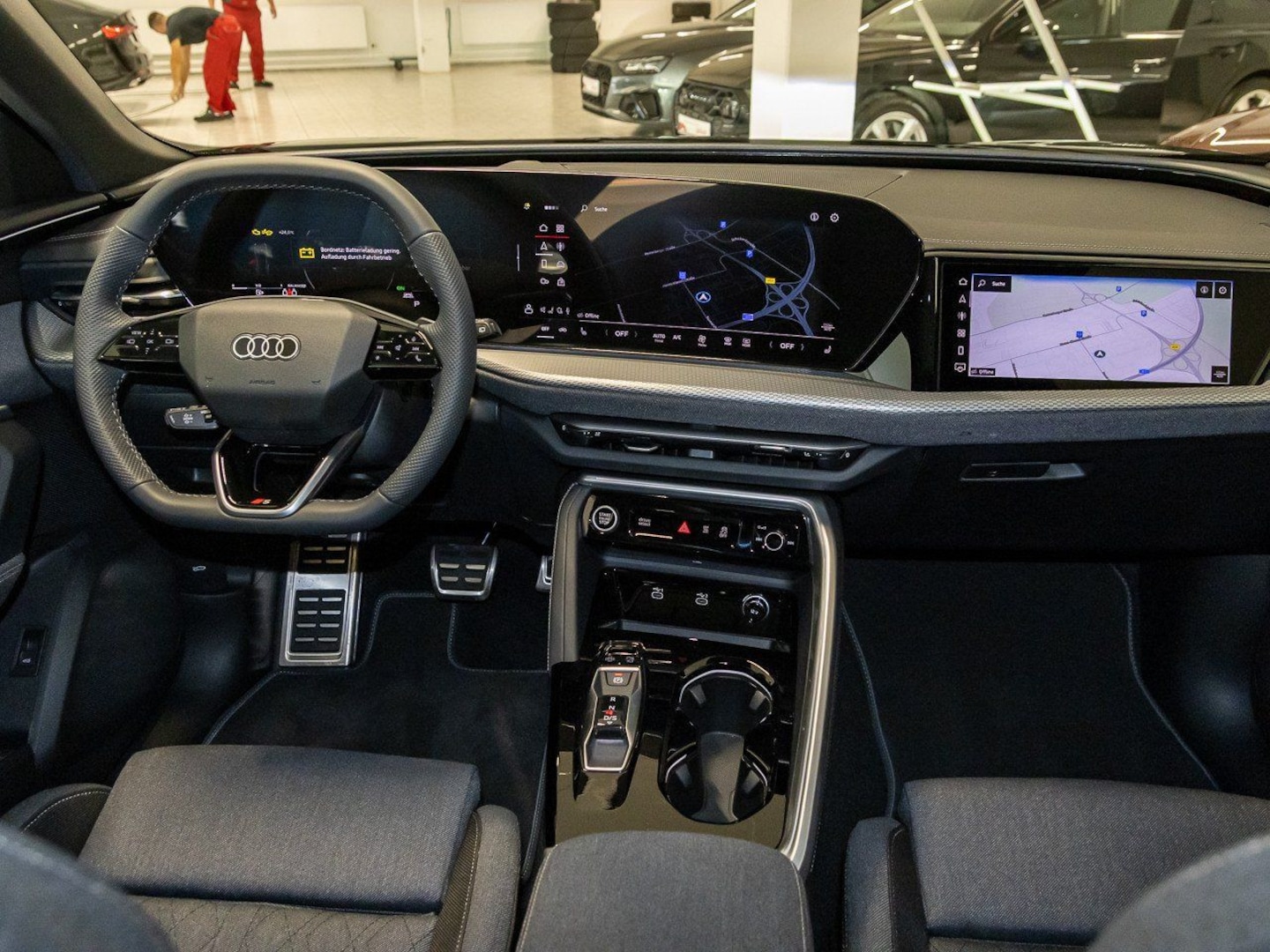 Bild über Audi Q5 SUV TDI quattro 150 kW S tronic - für weitere Informationen kontaktieren Sie den Audi Partner