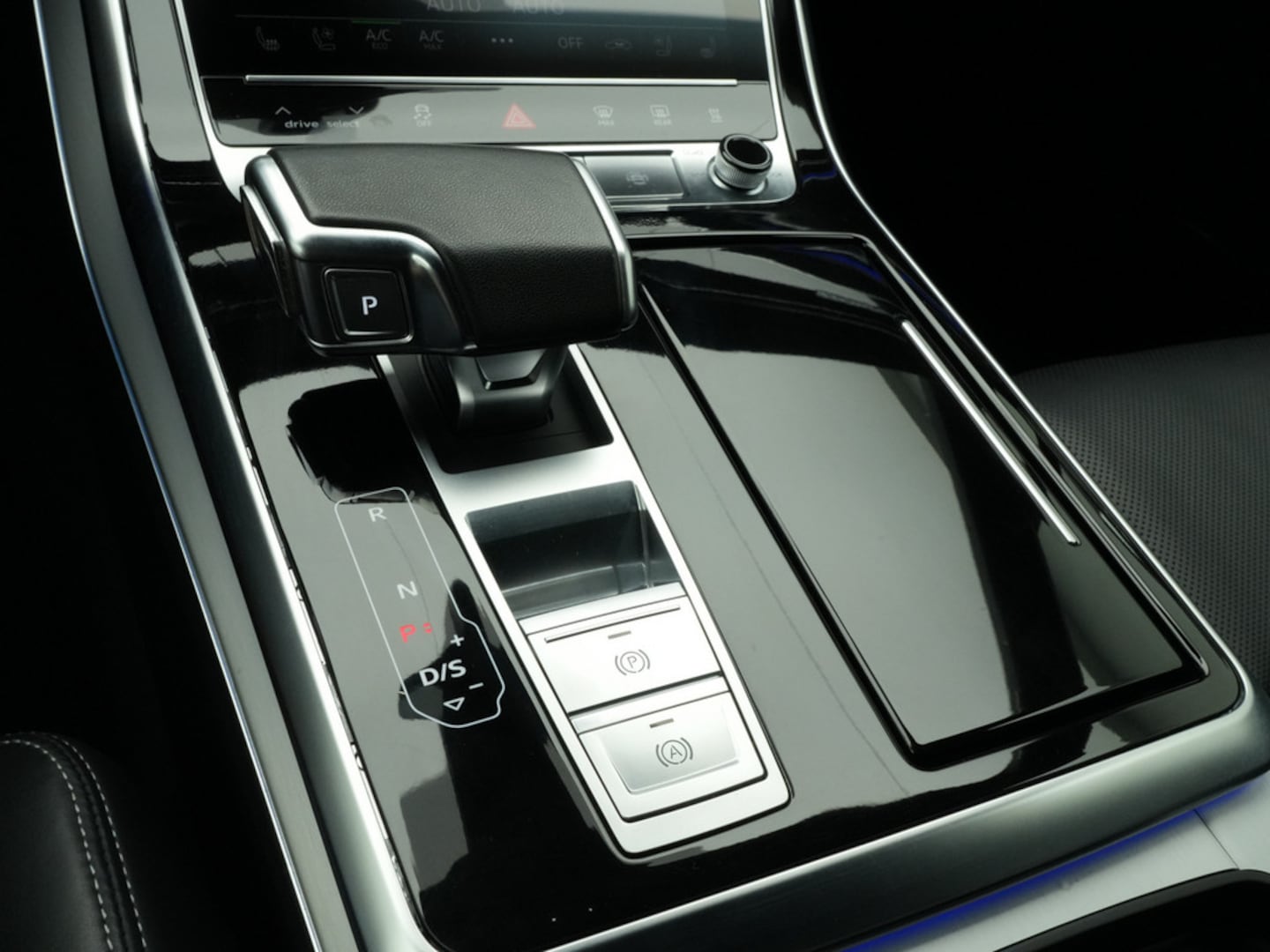 Bild über Audi Q7 competition plus 50 TDI quattro tiptronic - für weitere Informationen kontaktieren Sie den Audi Partner