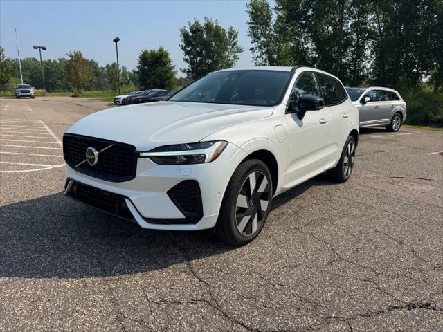 Used 2024 Volvo XC60 Plus with VIN YV4H60DL2R1871654 for sale in Maplewood, Minnesota