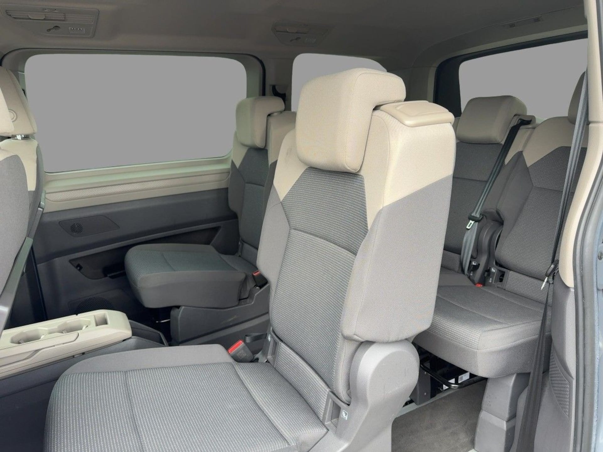 Volkswagen Multivan Basis-Modell