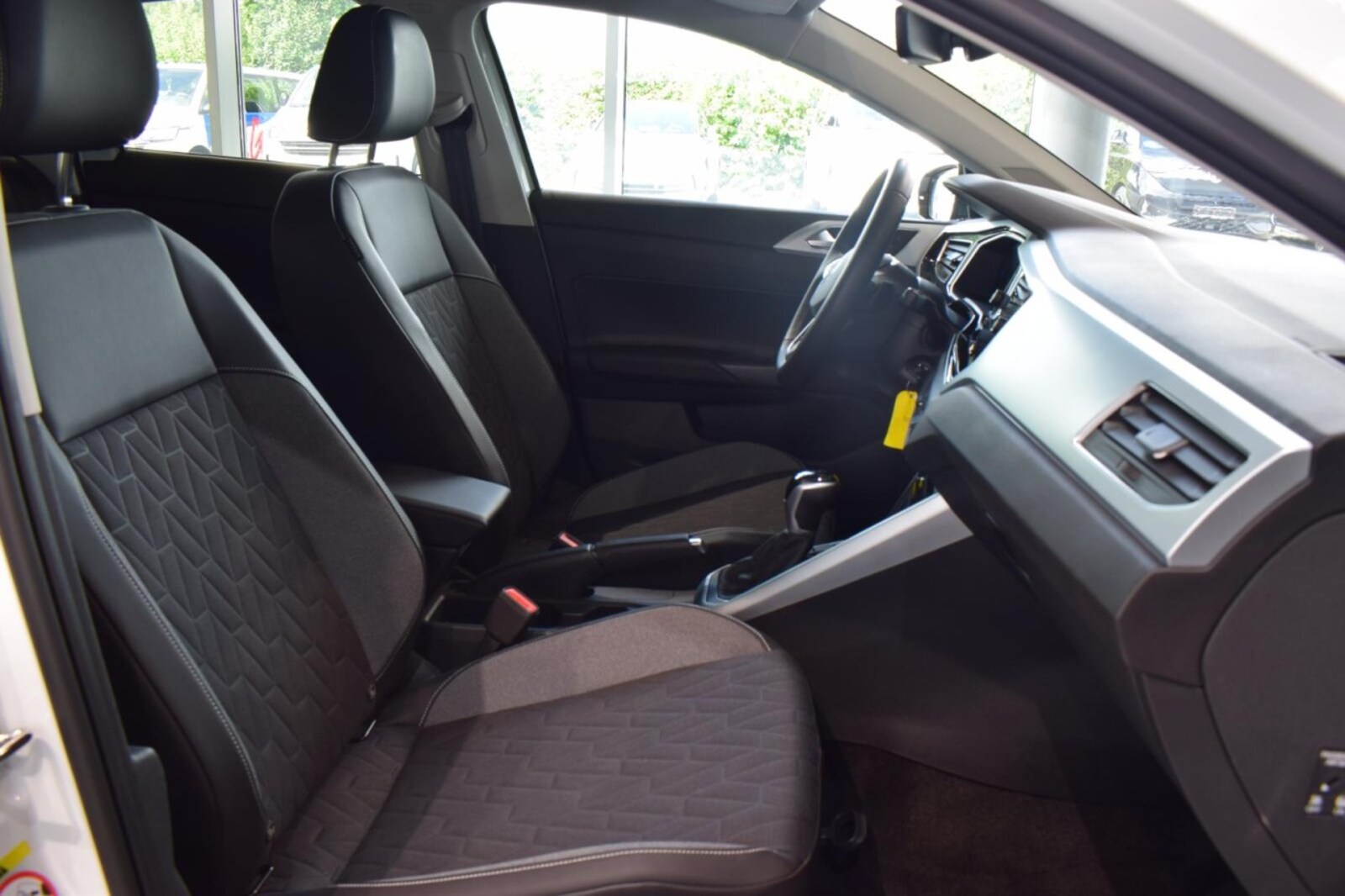 Volkswagen Polo – Bild 9