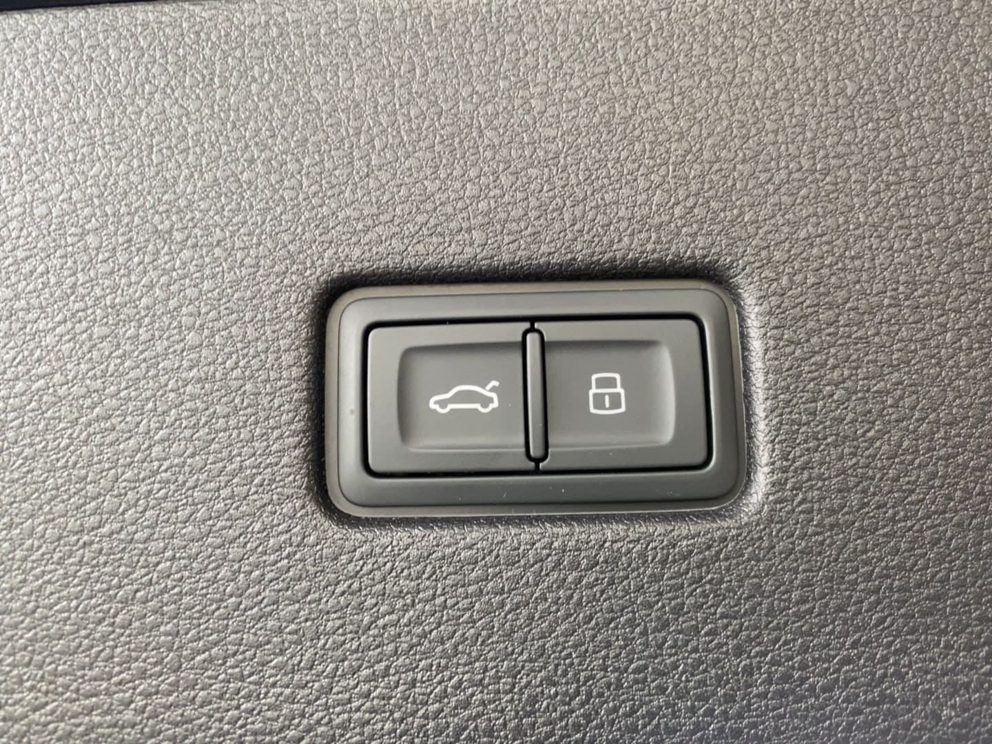Bild über Audi Q8 SUV 50 TDI quattro tiptronic - für weitere Informationen kontaktieren Sie den Audi Partner