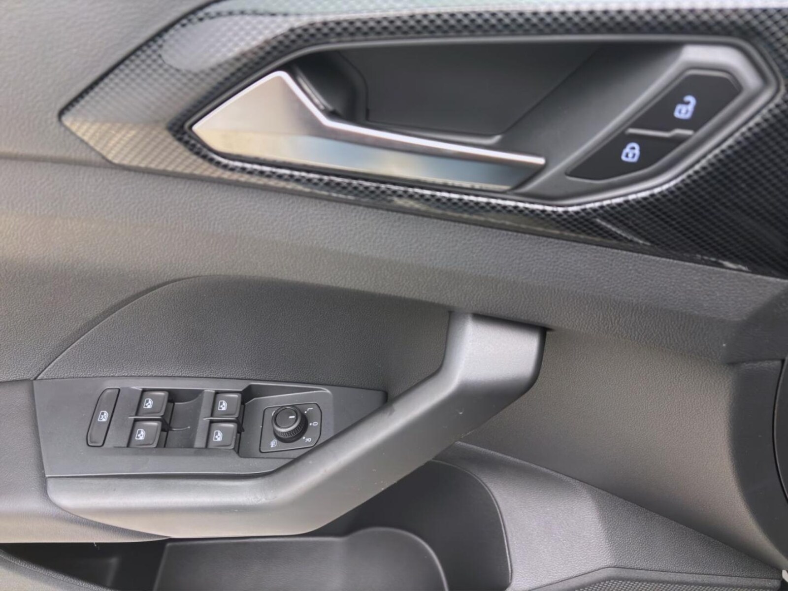 Volkswagen T-Cross – Bild 11