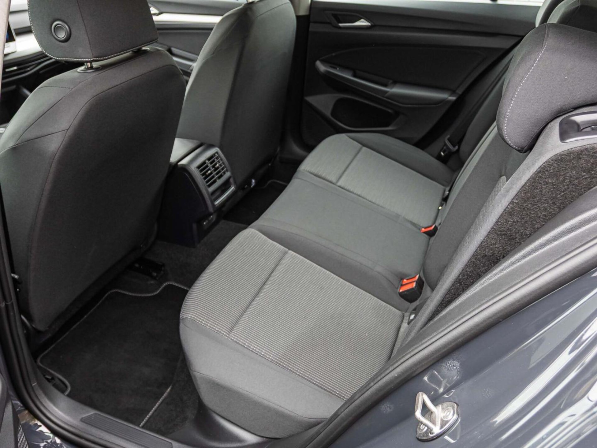 Volkswagen Golf Basis-Modell