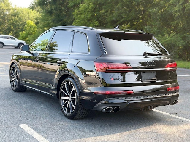 2022 Audi SQ7