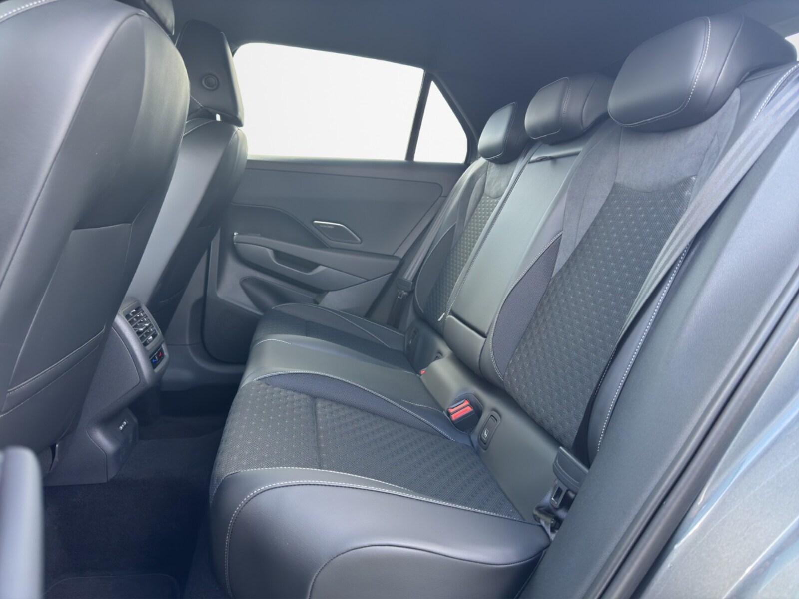 Volkswagen T-Roc – Bild 13