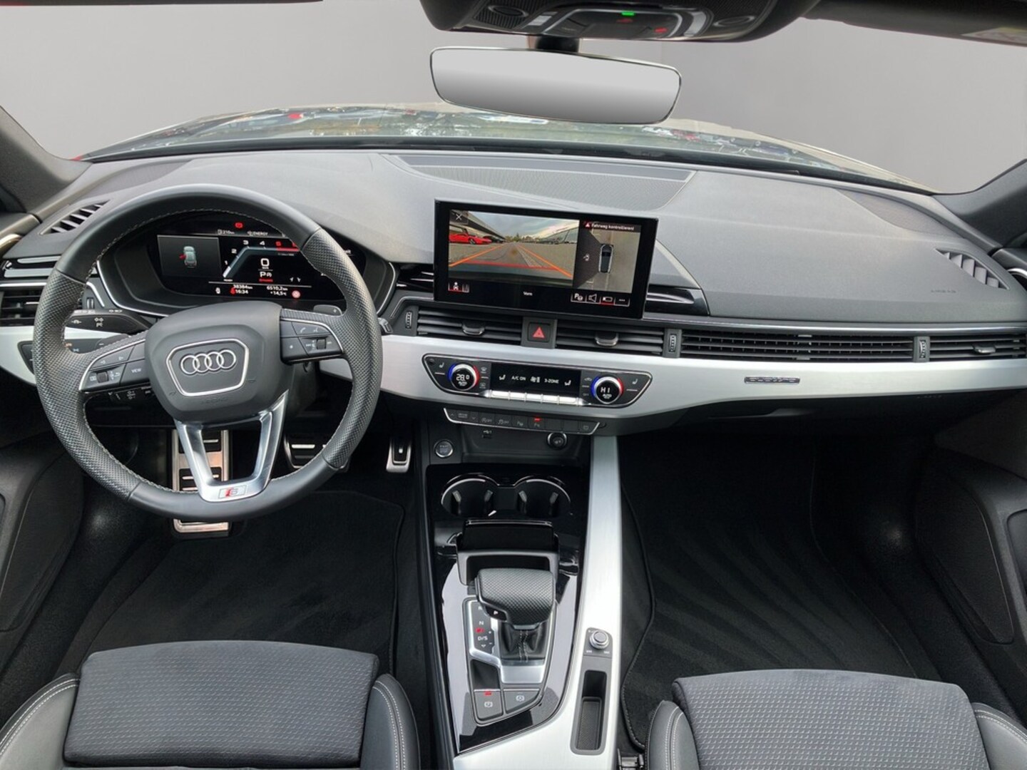Bild über Audi A4 Avant S line 40 TDI quattro S tronic - für weitere Informationen kontaktieren Sie den Audi Partner