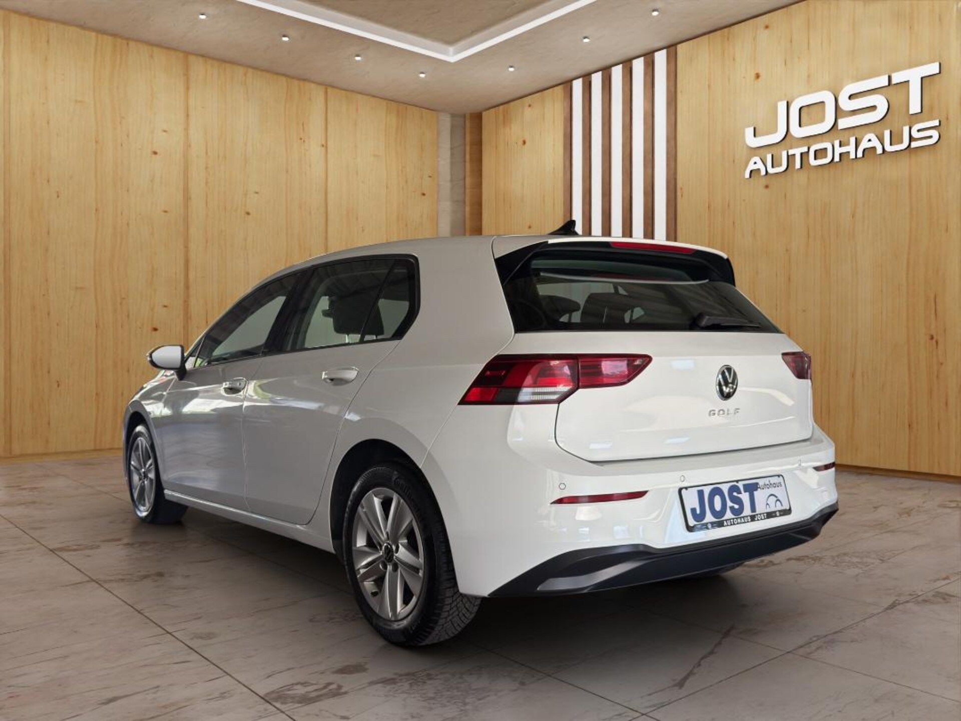 Volkswagen Golf Life
