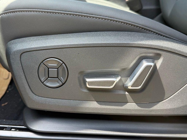 2026 Audi Q3 Base - Photo 24