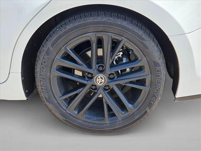 2025 Toyota Camry SE - Photo 22