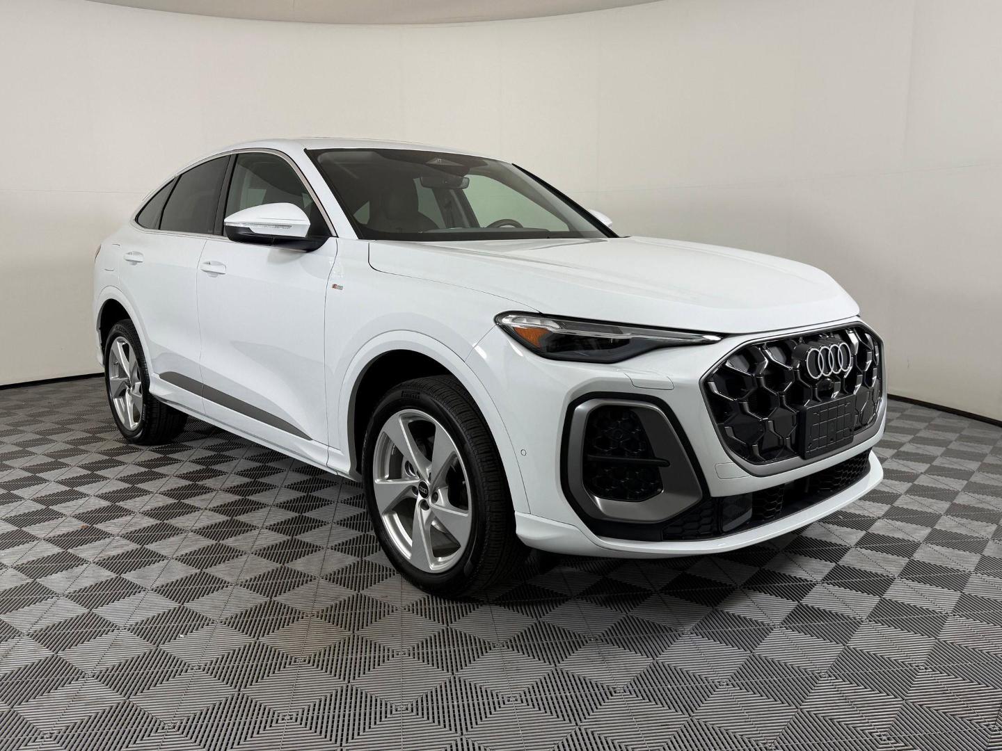 2025 Audi Q5 Sportback Premium Plus - Photo 7