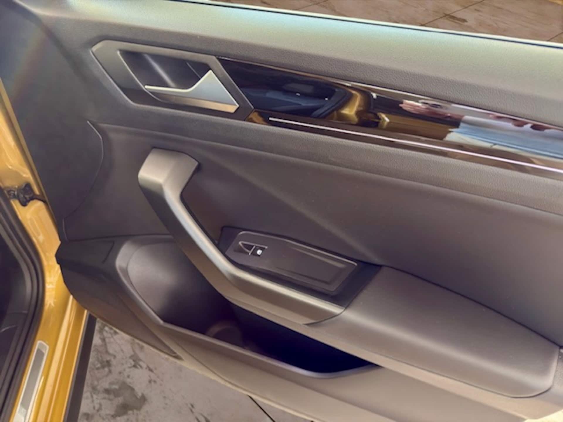 Volkswagen T-Roc R