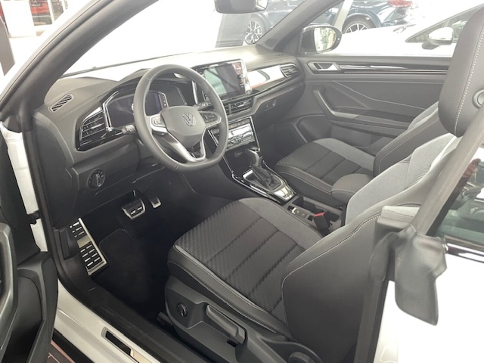 Volkswagen T-Roc Cabriolet – Bild 9