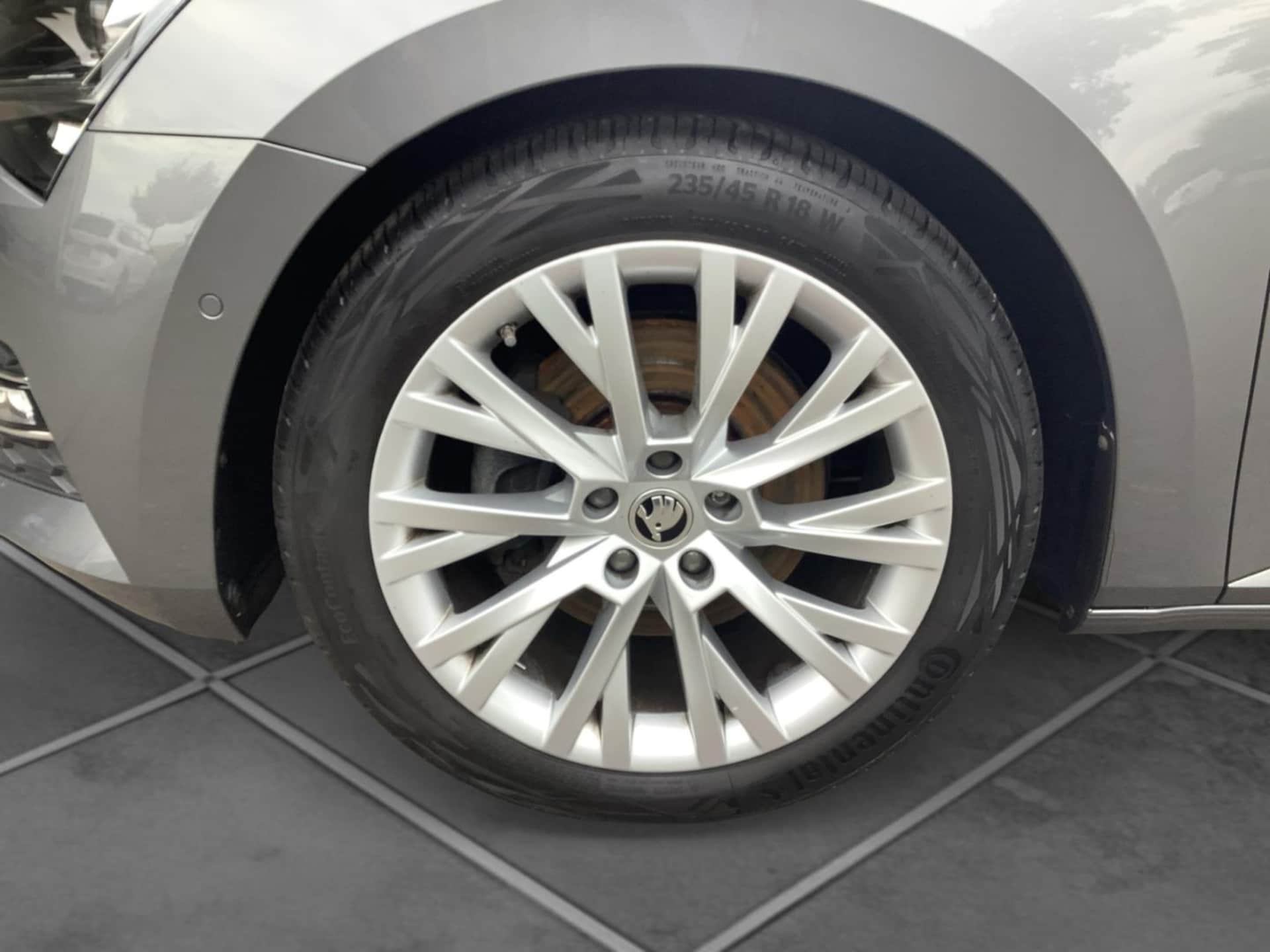 Skoda Superb Combi PREMIUM EDITION