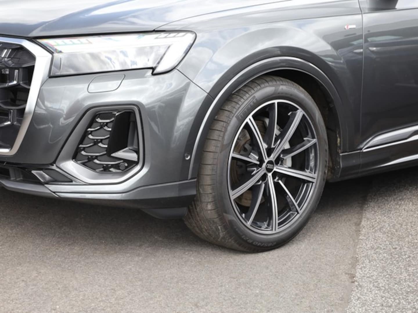 Bild über Audi Q7 SUV S line 50 TDI quattro tiptronic - für weitere Informationen kontaktieren Sie den Audi Partner