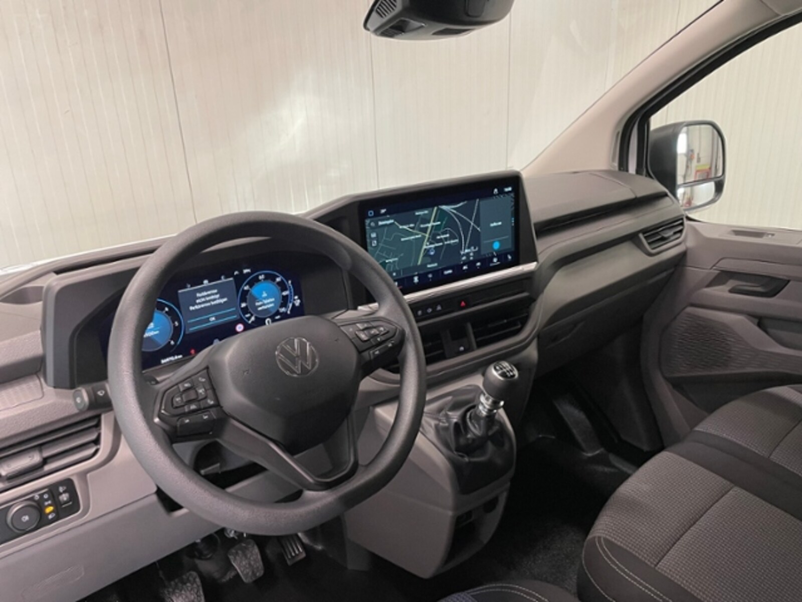 Volkswagen Transporter Kasten langer Radstand – Bild 10