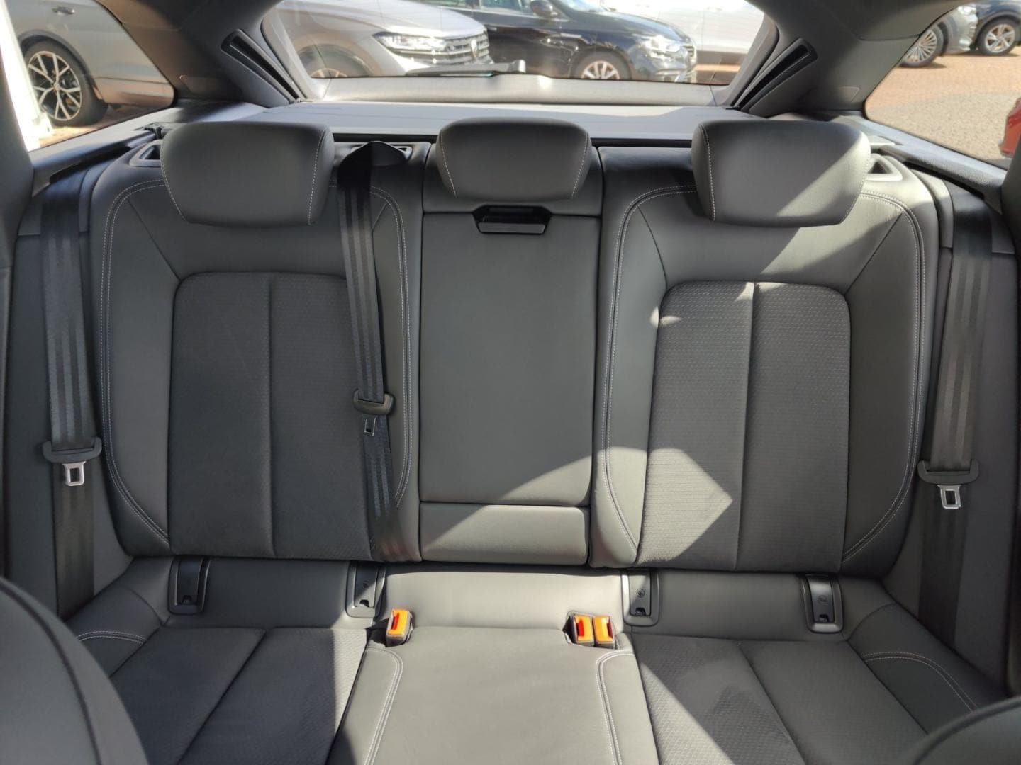 Bild über Audi S6 Avant TDI quattro tiptronic - für weitere Informationen kontaktieren Sie den Audi Partner