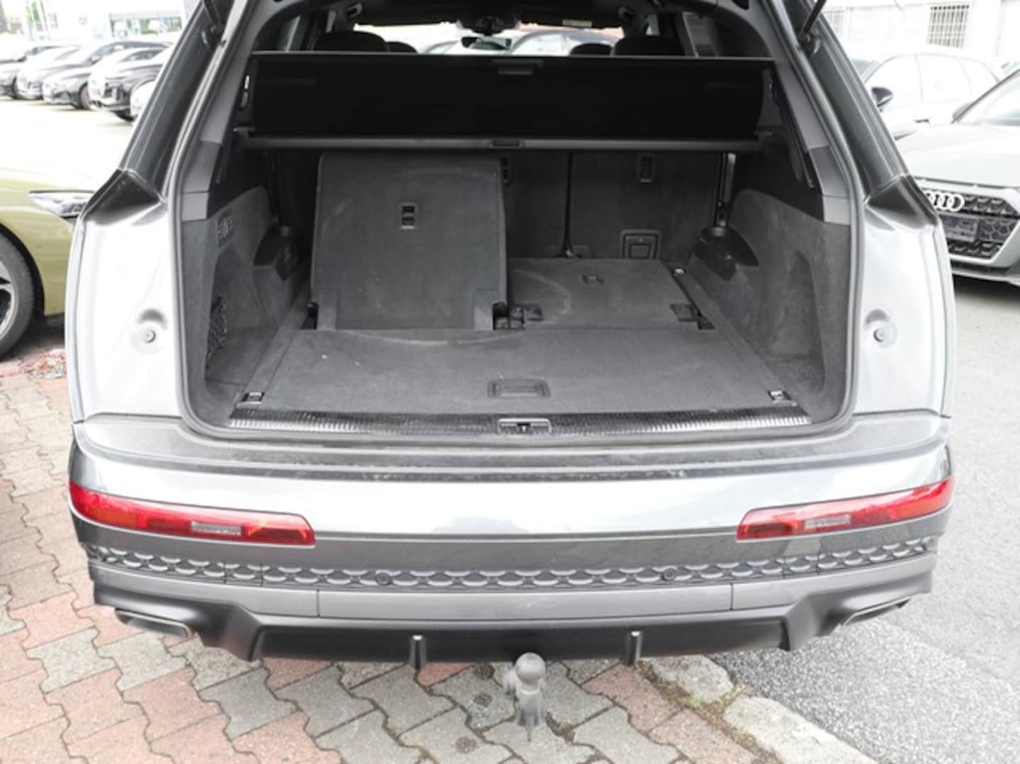 Bild über Audi Q7 SUV S line 50 TDI quattro tiptronic - für weitere Informationen kontaktieren Sie den Audi Partner