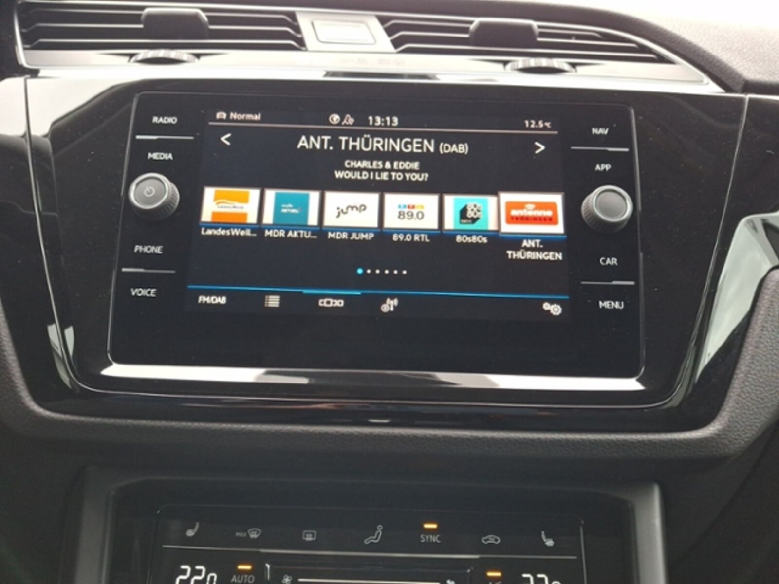 Volkswagen Touran – Bild 17