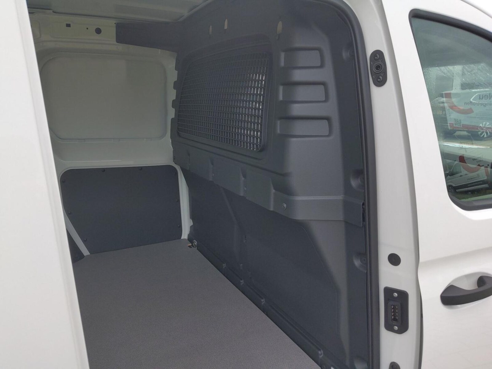 Volkswagen Caddy Cargo – Bild 17