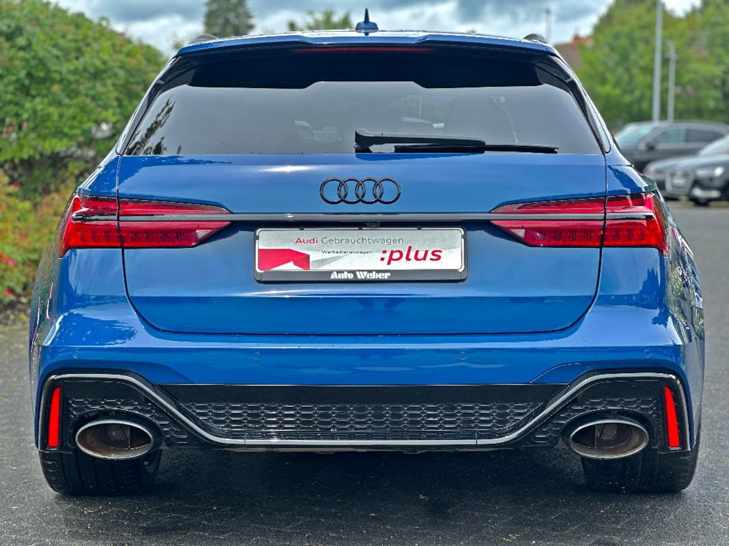 Bild über Audi RS 6 Avant performance quattro tiptronic - für weitere Informationen kontaktieren Sie den Audi Partner
