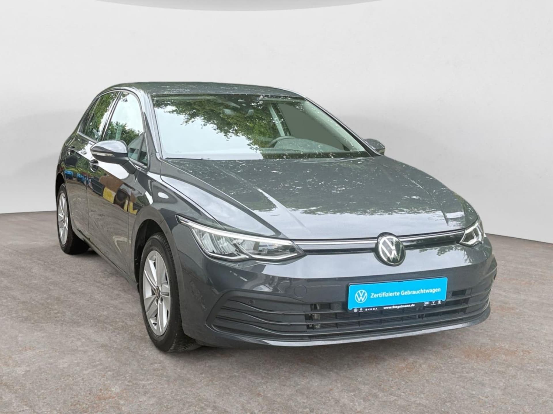 Volkswagen Golf Life