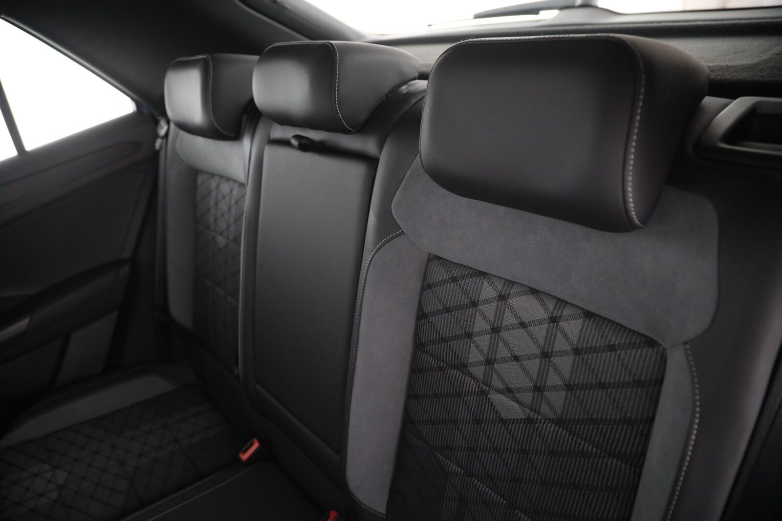 Volkswagen T-Roc – Bild 13