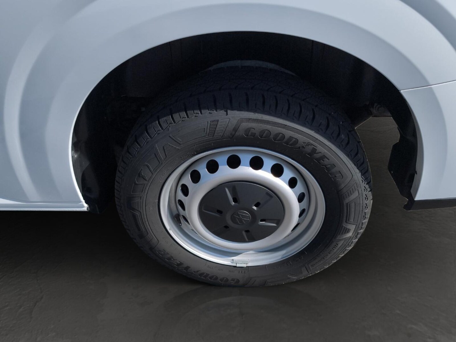 Volkswagen Transporter Kasten kurzer Radstand – Bild 8