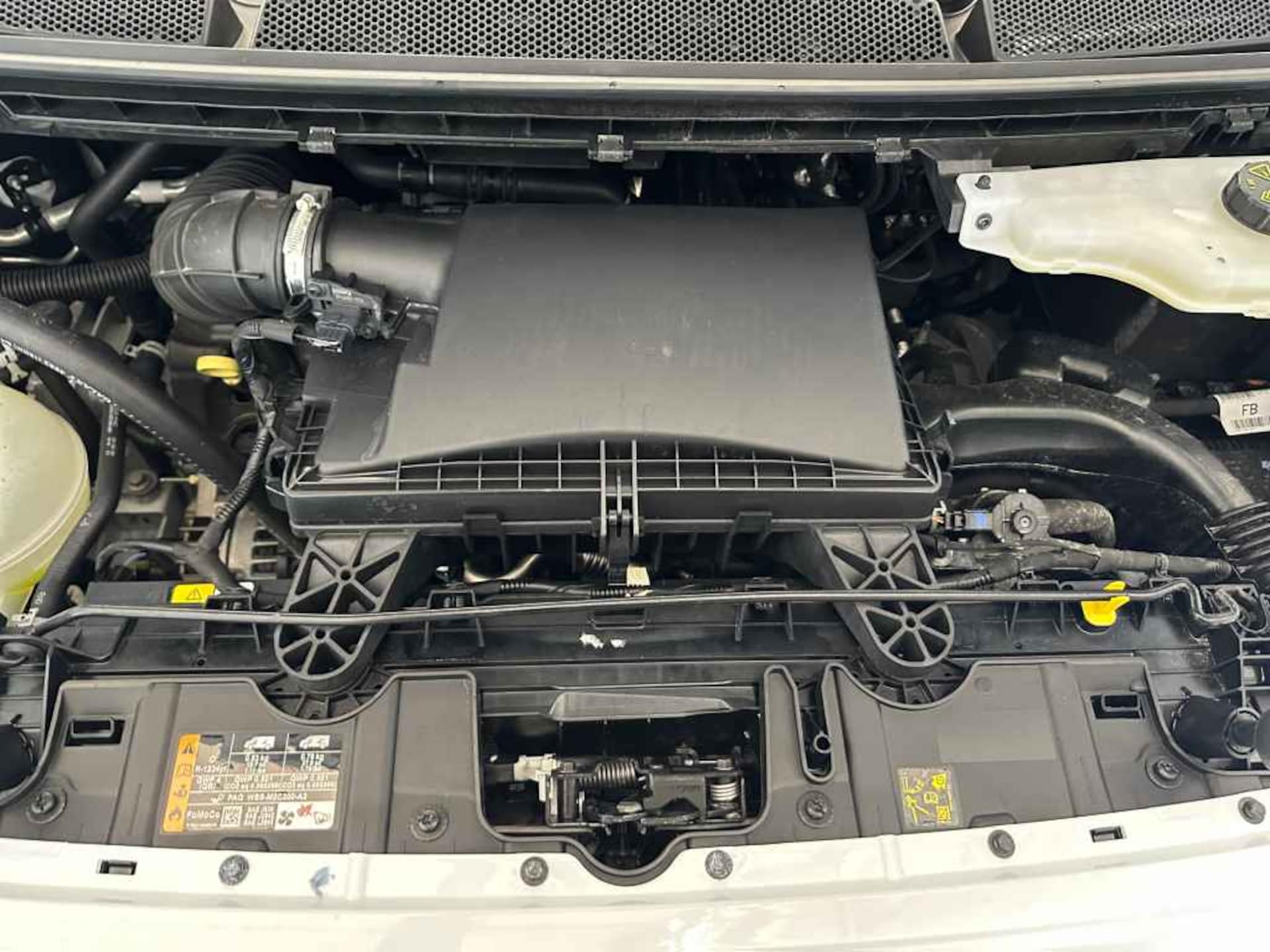 Volkswagen Transporter Kasten langer Radstand