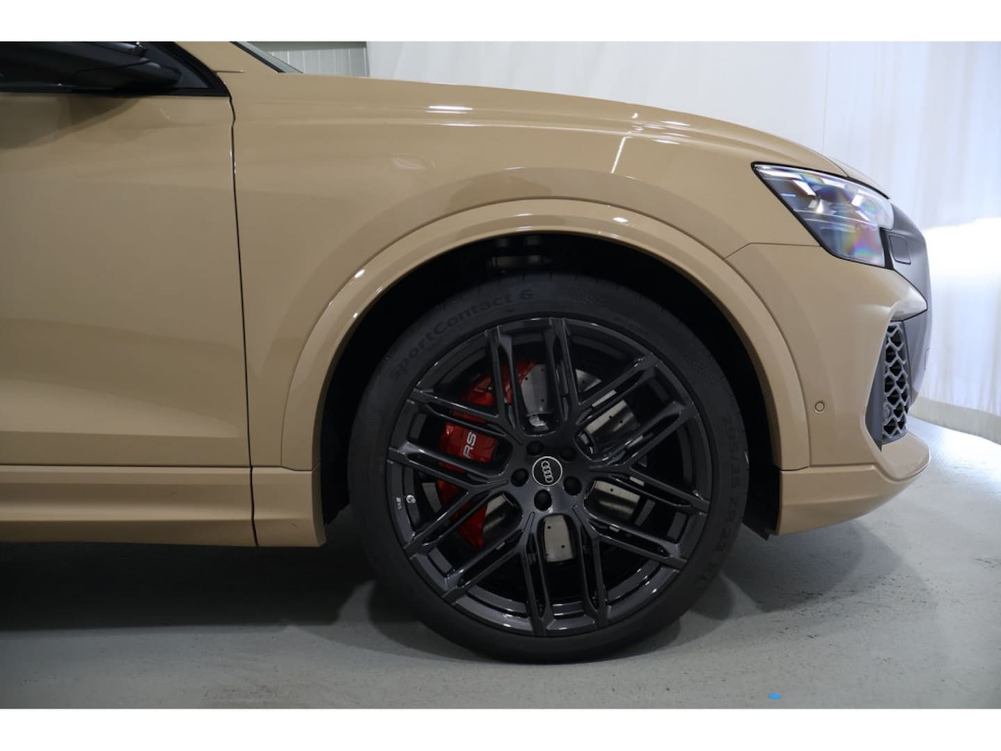 Bild über Audi RS Q8 SUV TFSI quattro 441 kW tiptronic - für weitere Informationen kontaktieren Sie den Audi Partner