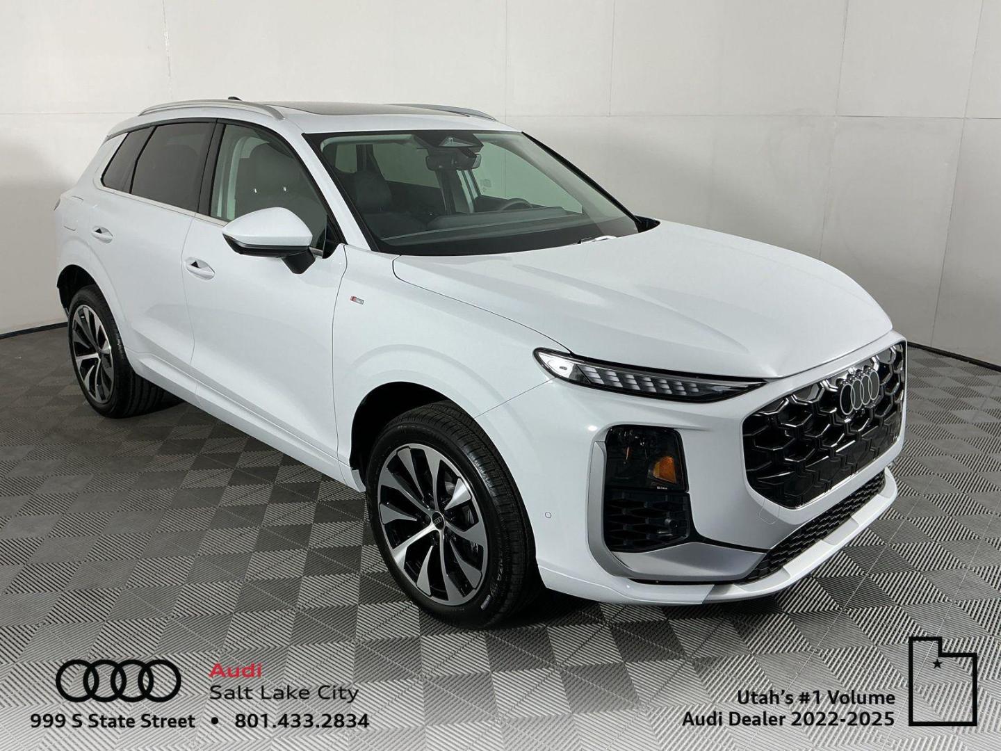 2026 Audi Q3 S line quattro's photo