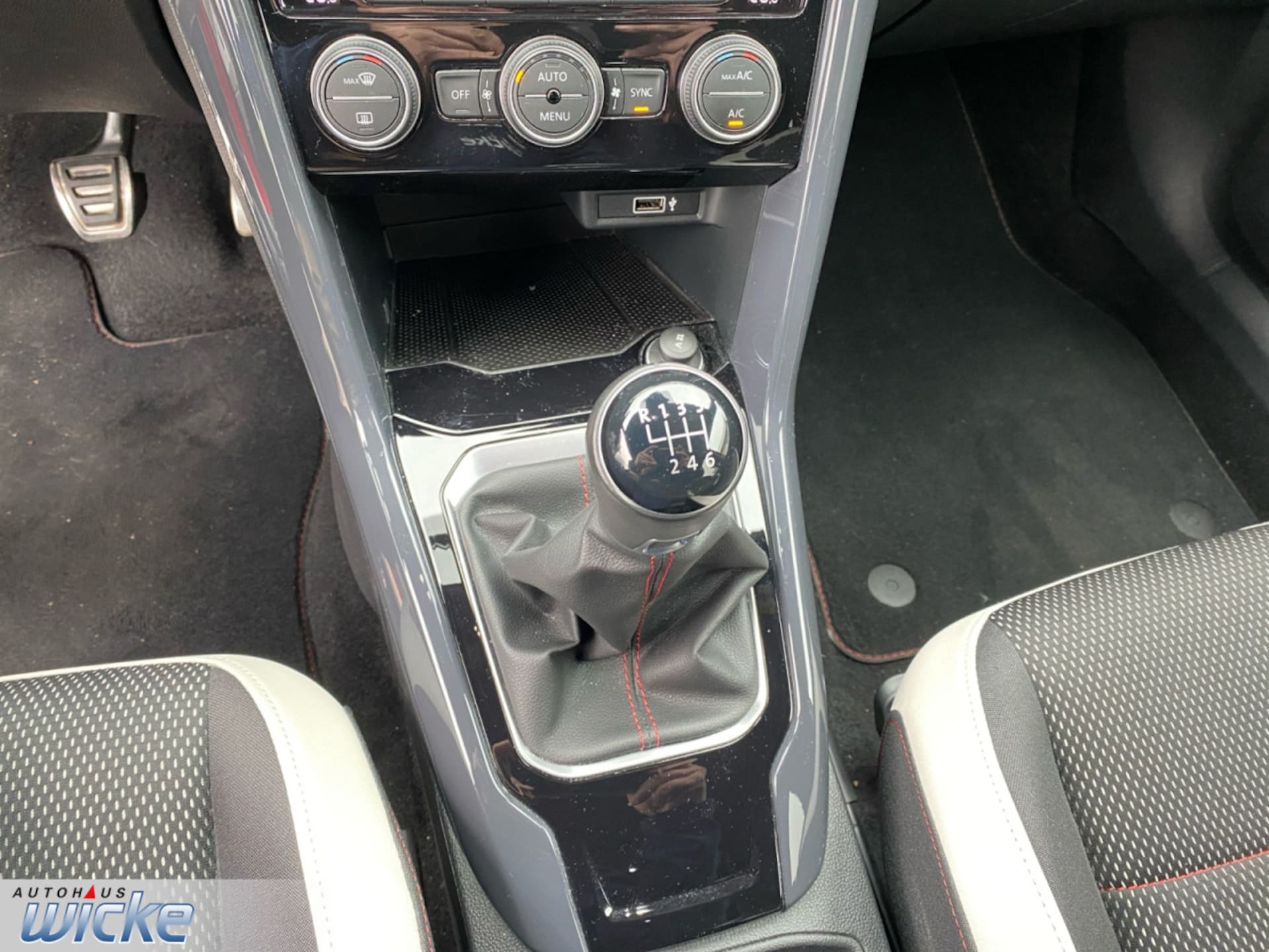 Volkswagen T-Roc Sport