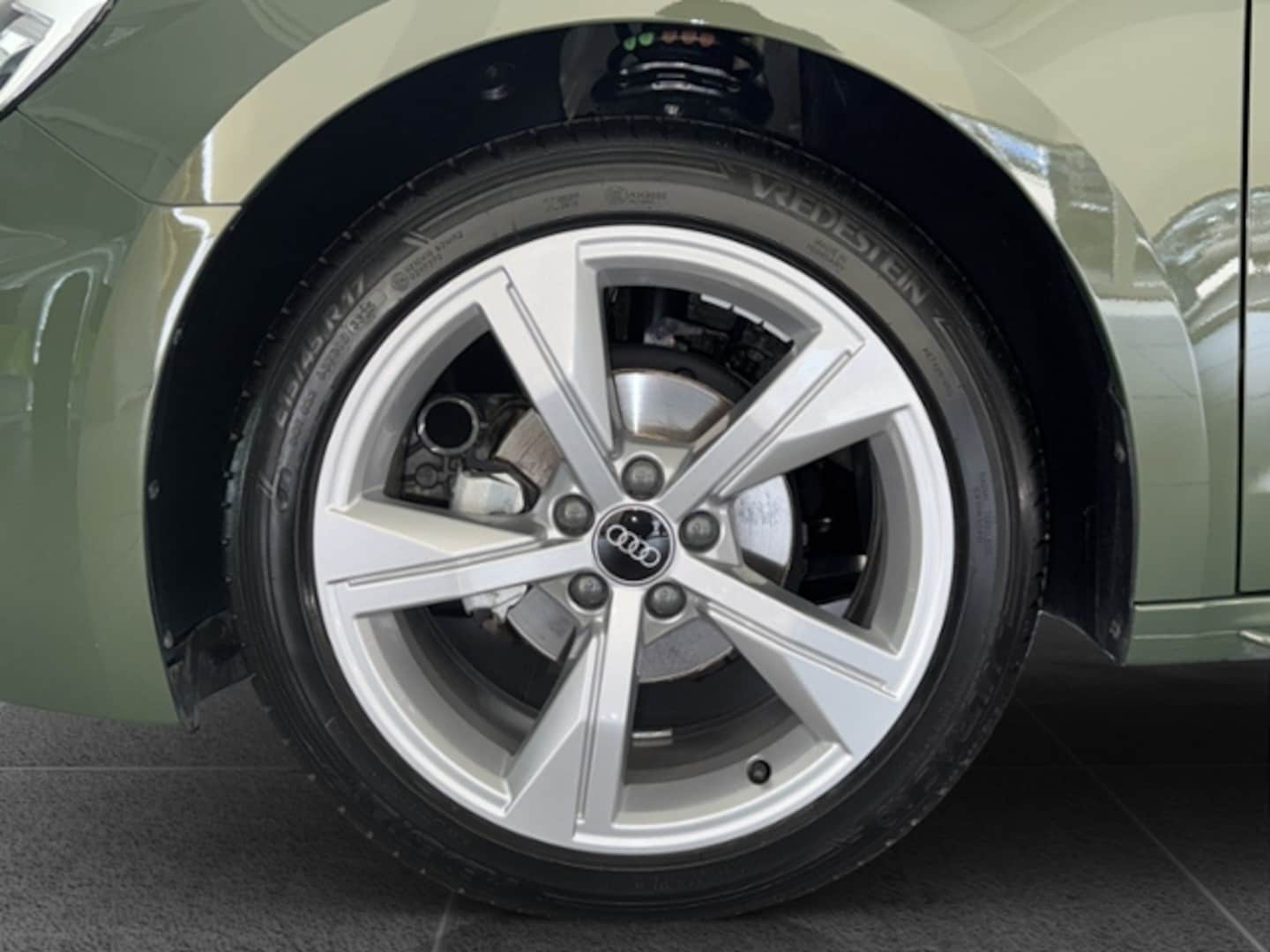 Bild über Audi A1 Sportback S line 25 TFSI S tronic - für weitere Informationen kontaktieren Sie den Audi Partner