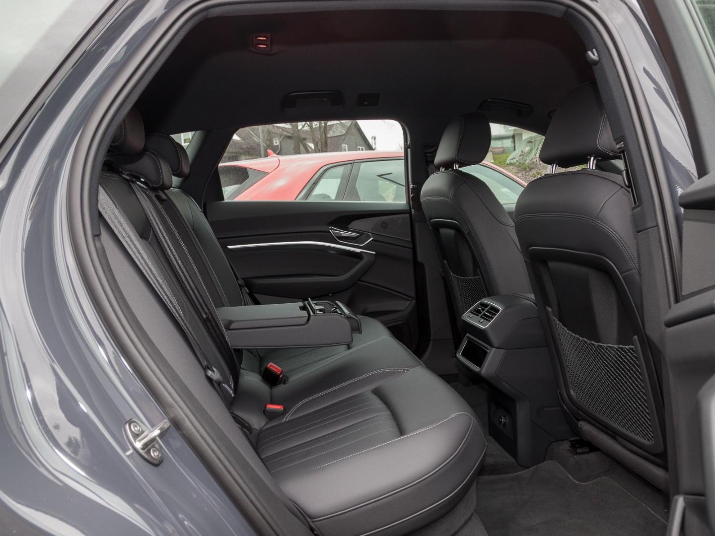 Image about Audi Q8 e-tron advanced 55 e-tron quattro