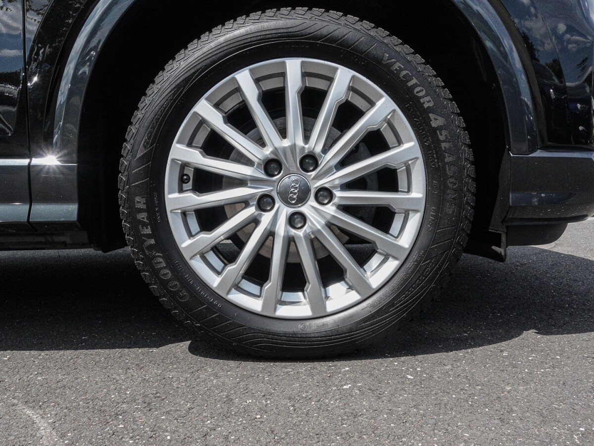 Image about Audi Q2 design 30 TFSI Schaltgetriebe