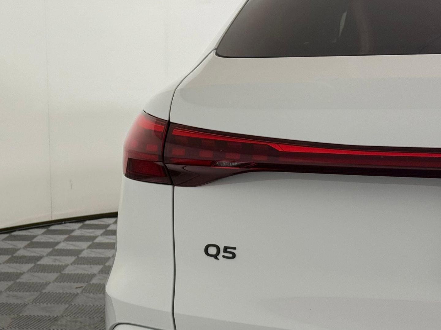 2025 Audi Q5 Sportback Premium Plus - Photo 13