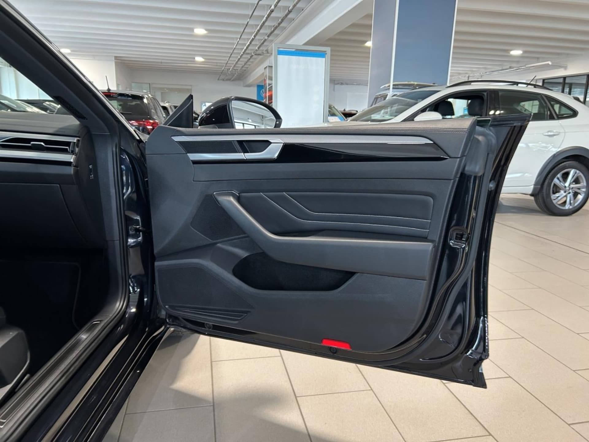 Volkswagen Arteon R-Line