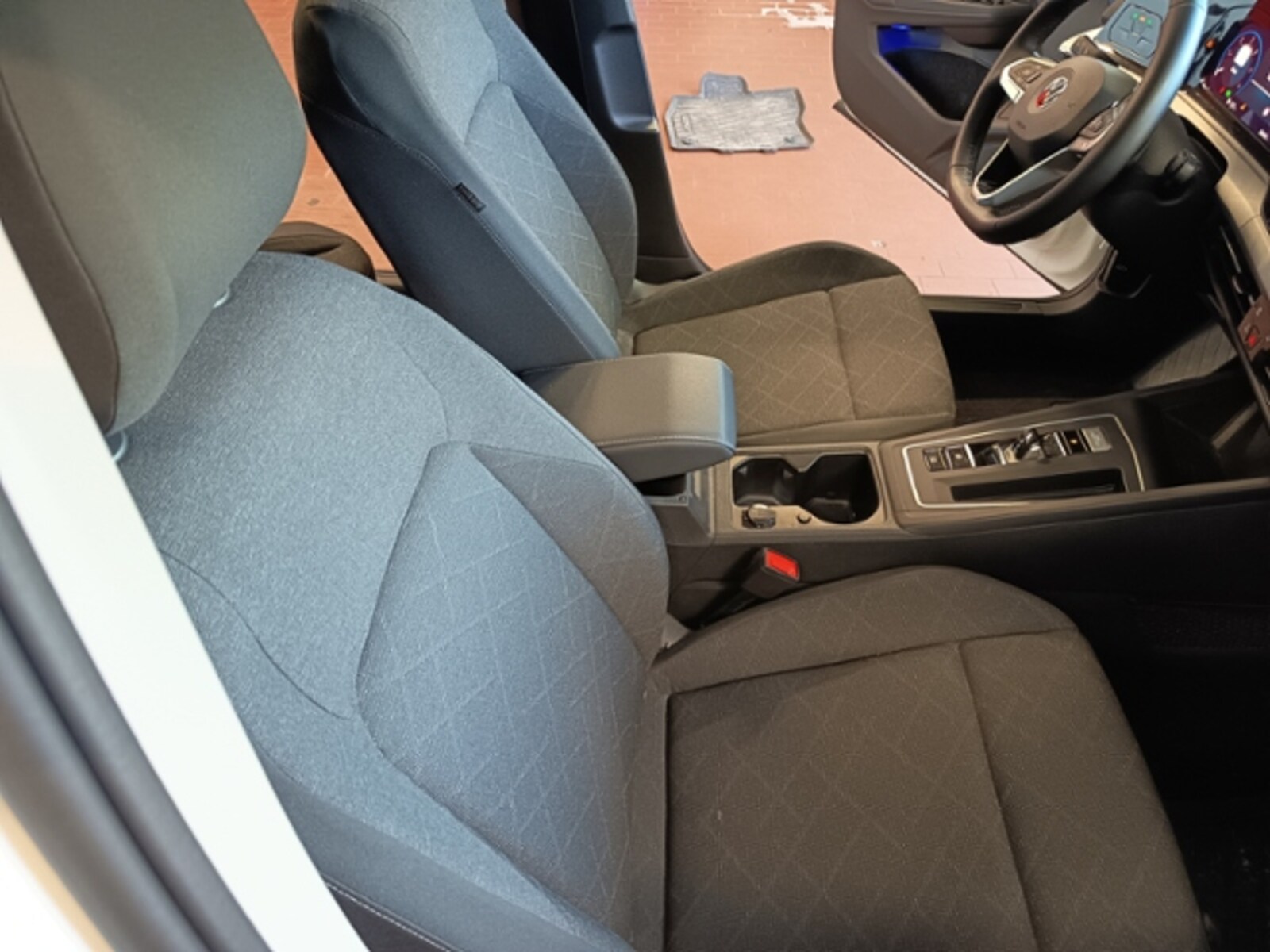 Volkswagen Golf Variant – Bild 8