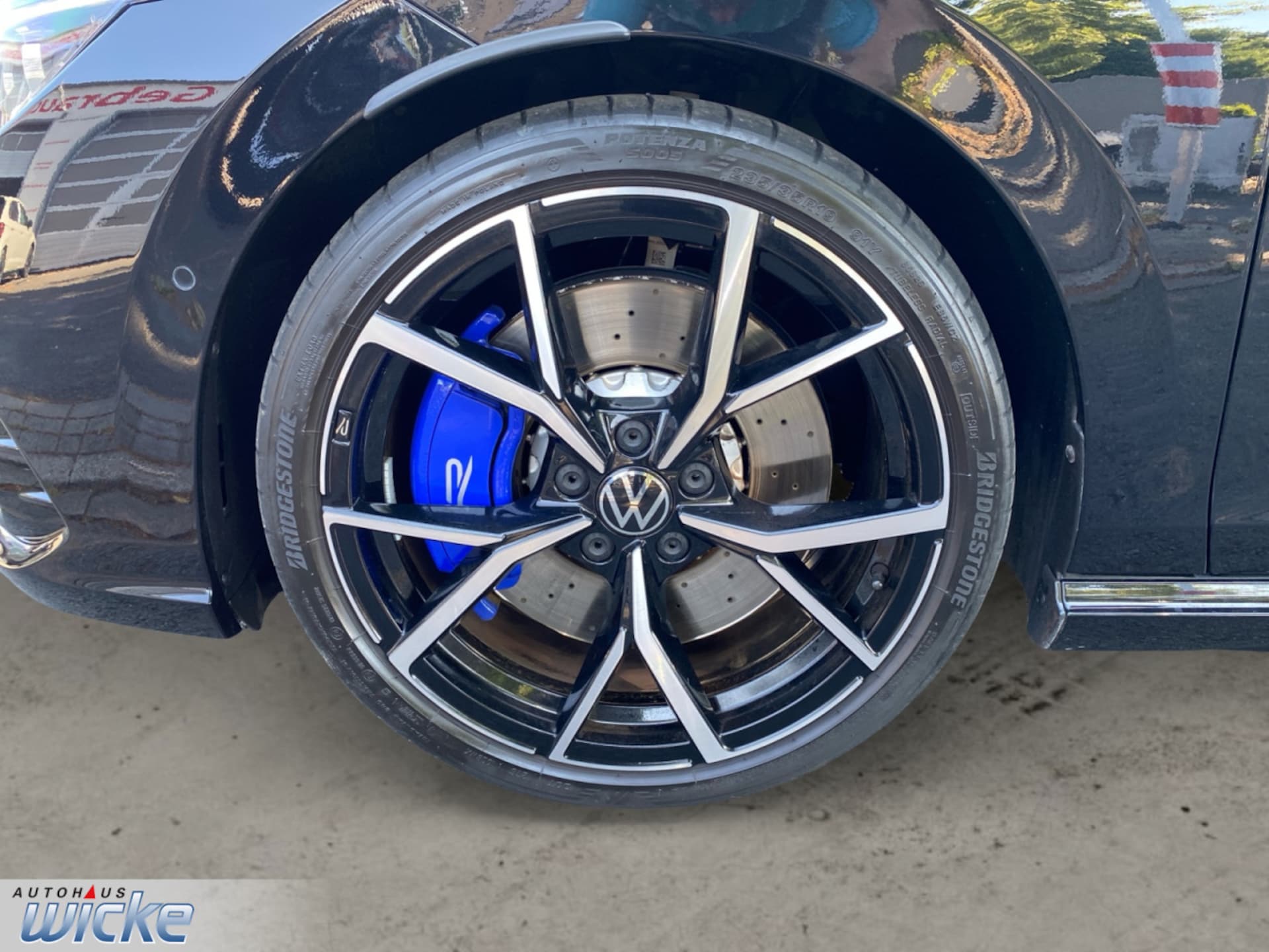 Volkswagen Golf R