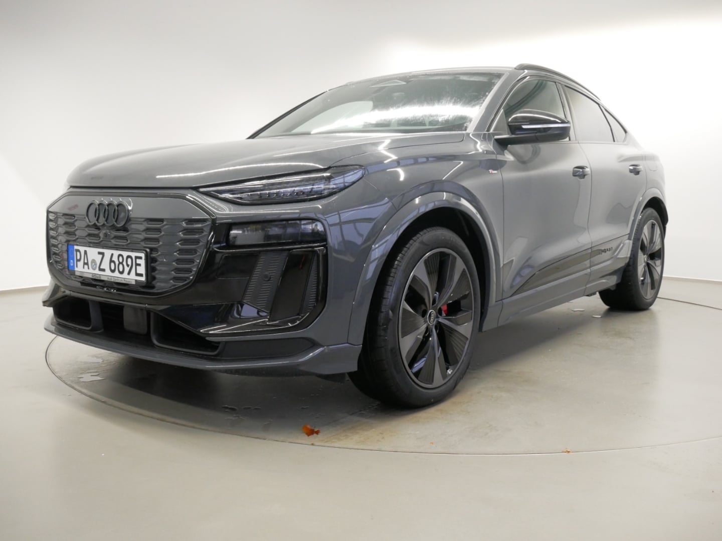 Bild über Audi Q6 Sportback e-tron e-tron quattro - für weitere Informationen kontaktieren Sie den Audi Partner