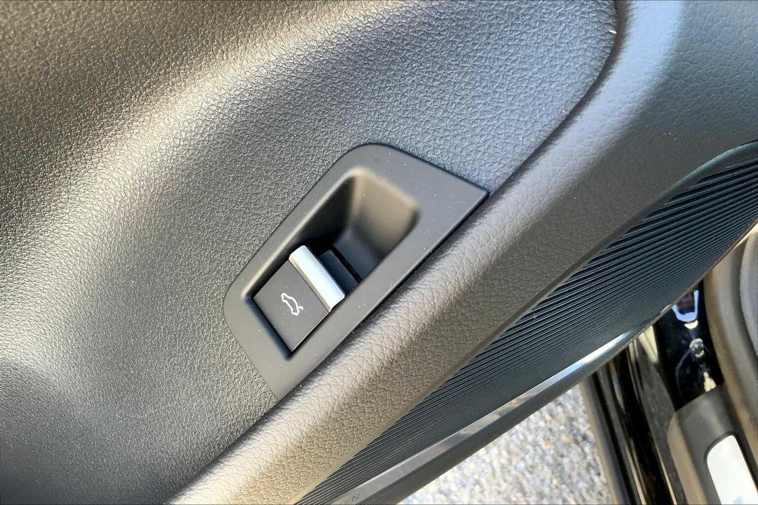 2026 Audi Q8 Premium Plus - Photo 17