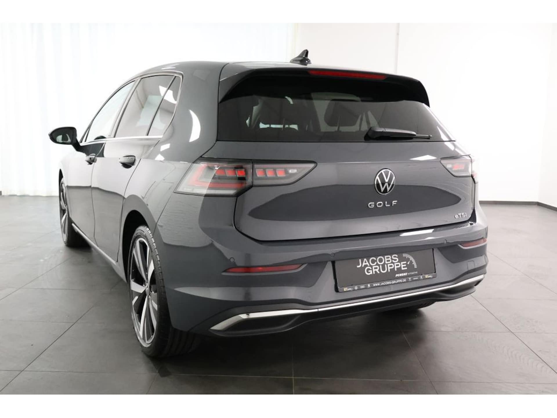 Volkswagen Golf Style