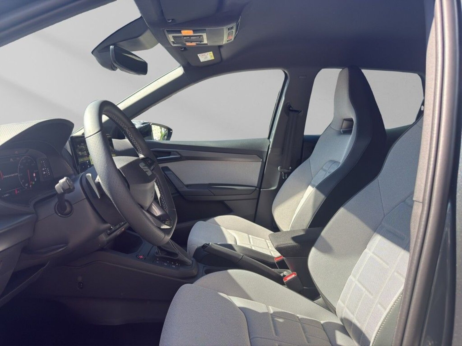 SEAT Arona – Bild 13