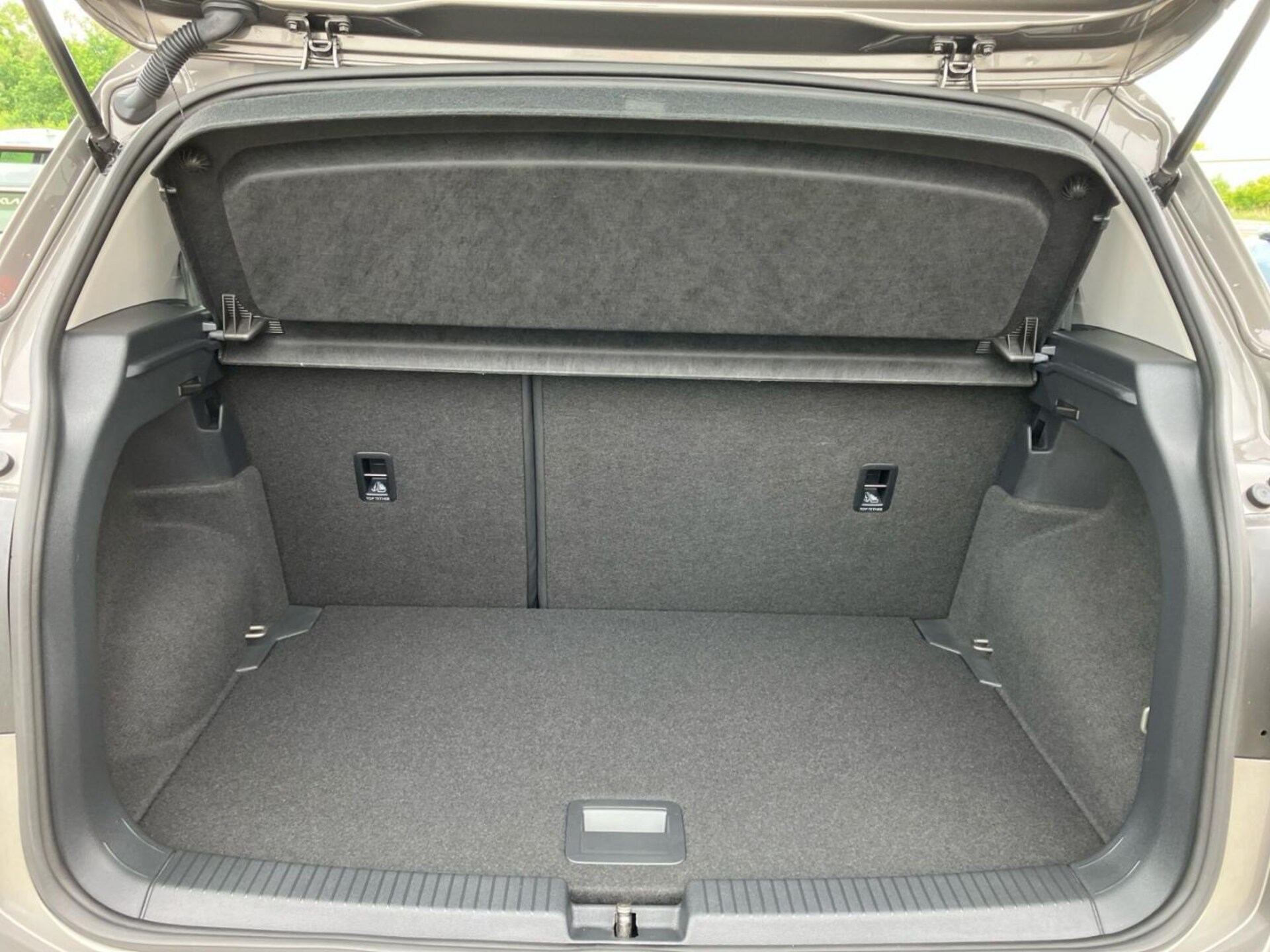 Volkswagen T-Cross United