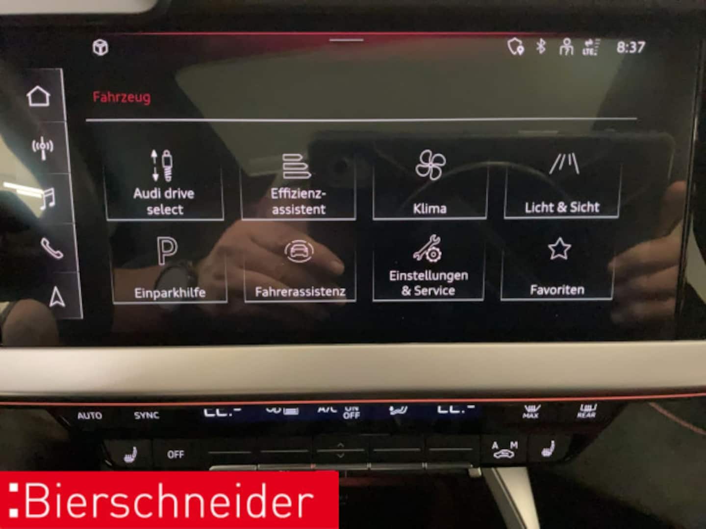 Bild über Audi S3 Sportback TFSI quattro S tronic - für weitere Informationen kontaktieren Sie den Audi Partner